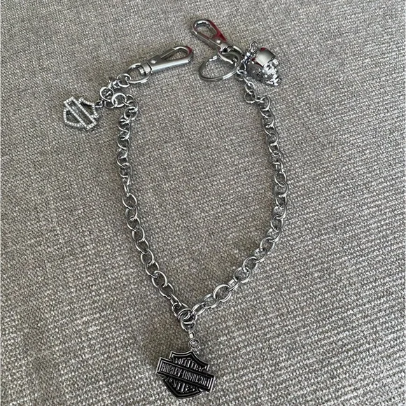 Harley-Davidson® Women's 18 in. Crystal Hip Chain, Chrome - Picture 2 of 2